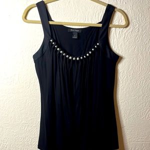 While Black cotton w pearls top sz S